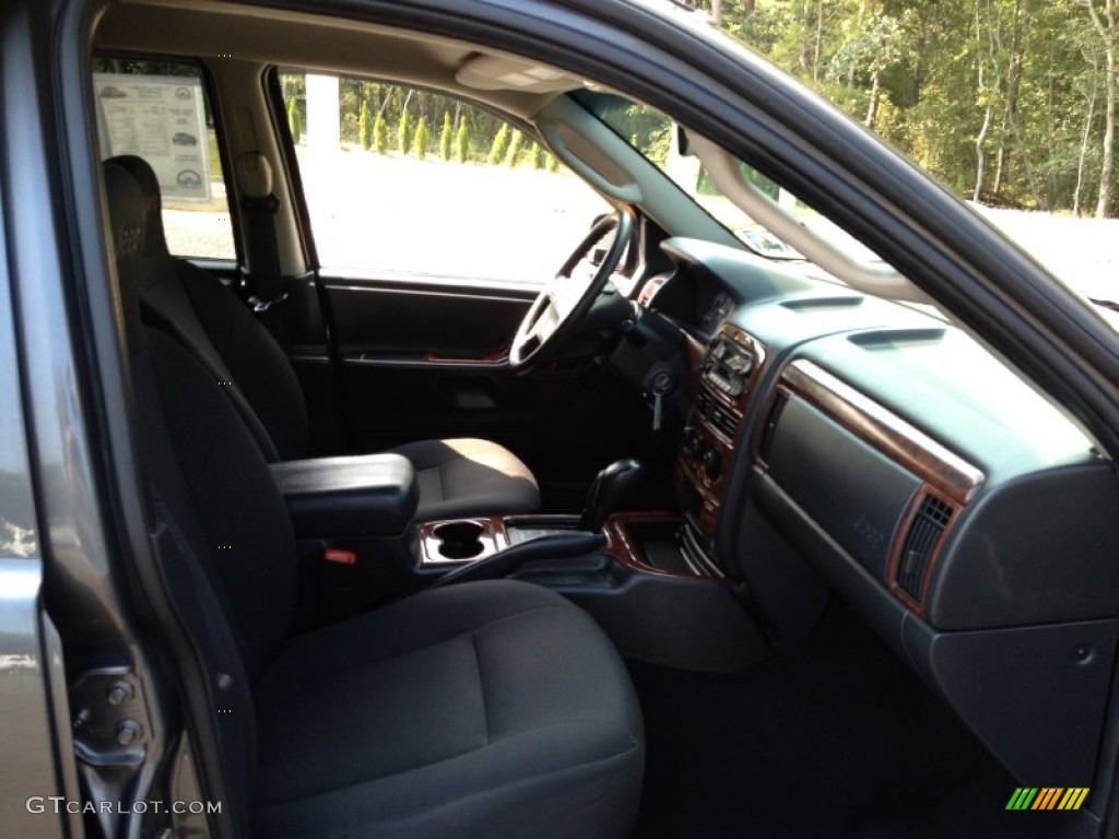 2004 Grand Cherokee Freedom Edition 4x4 - Graphite Metallic / Dark Slate Gray photo #28