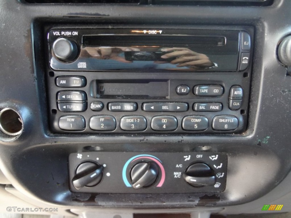 2001 Ranger XLT SuperCab - Silver Frost Metallic / Dark Graphite photo #15