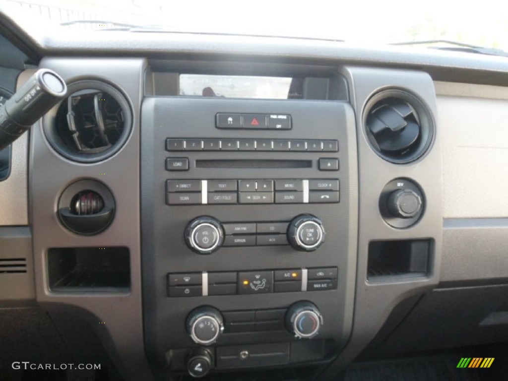 2010 Ford F150 STX Regular Cab 4x4 Controls Photo #70480295