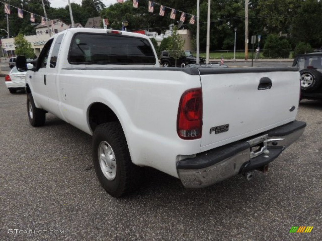 2004 F250 Super Duty XL SuperCab 4x4 - Oxford White / Medium Flint photo #9