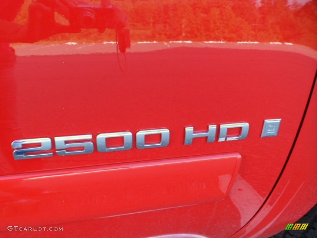 2007 Silverado 2500HD LTZ Extended Cab 4x4 - Victory Red / Ebony photo #9