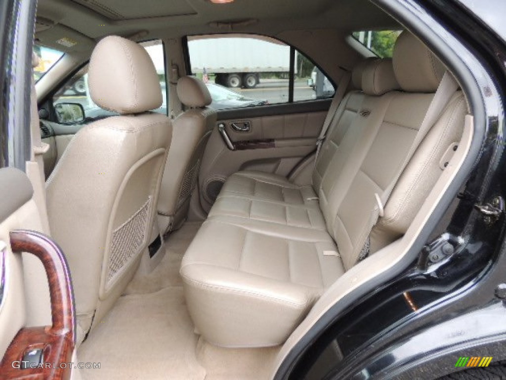 2004 Kia Sorento EX 4WD Rear Seat Photo #70480646
