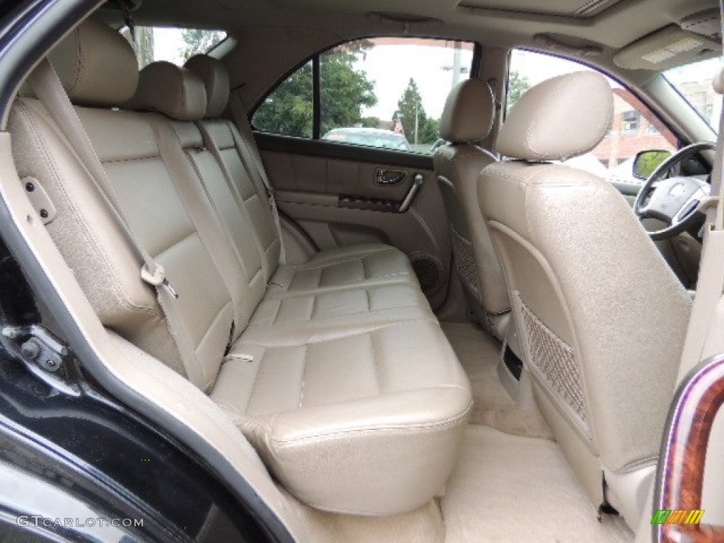 Beige Interior 2004 Kia Sorento EX 4WD Photo #70480655