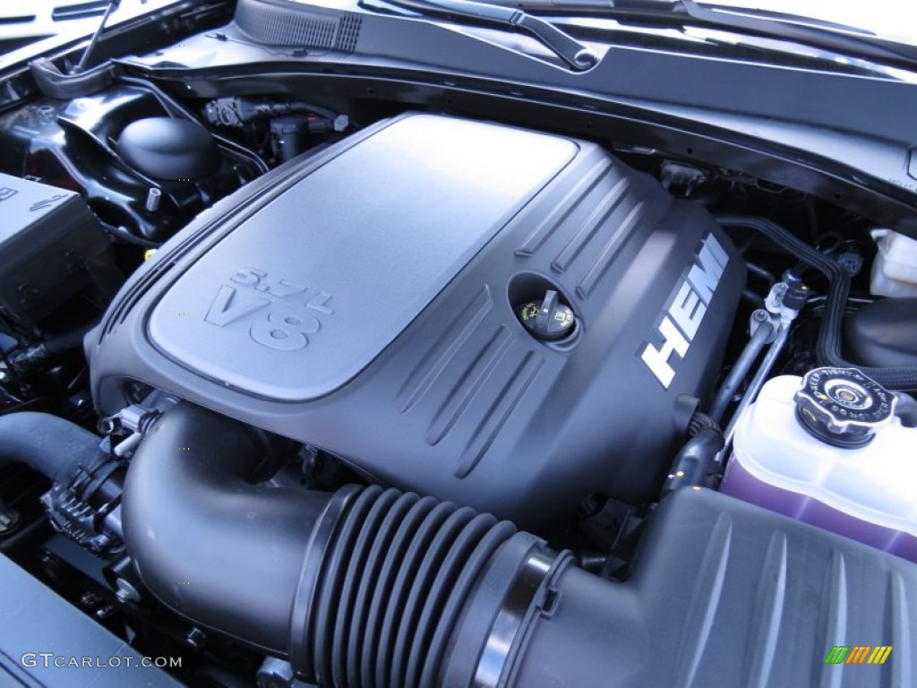 2013 Chrysler 300 C 5.7 liter HEMI OHV 16-Valve VVT V8 Engine Photo #70484996