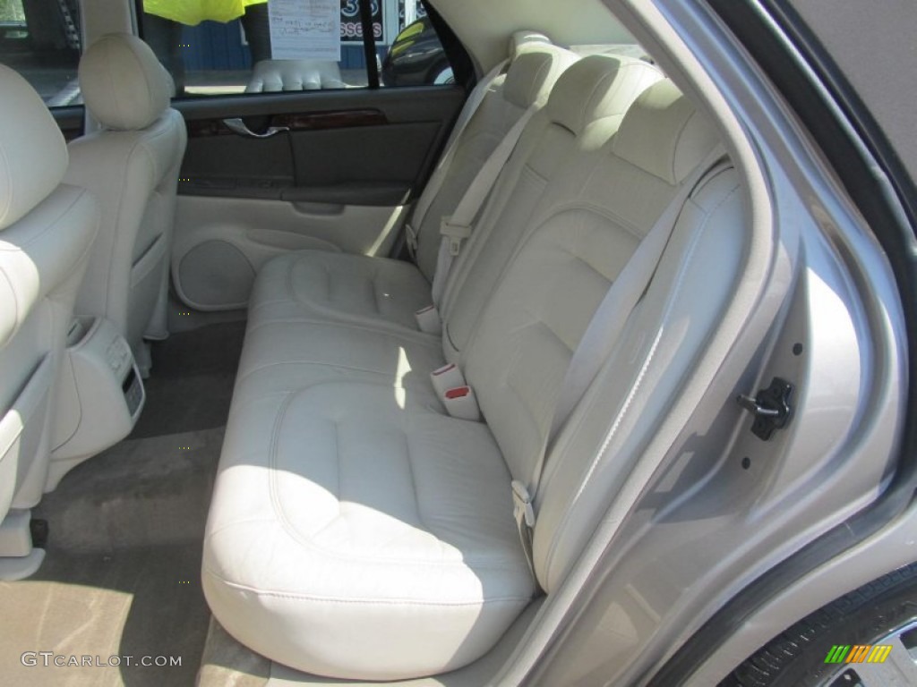 Neutral Shale Beige Interior 2003 Cadillac DeVille Sedan Photo #70485650