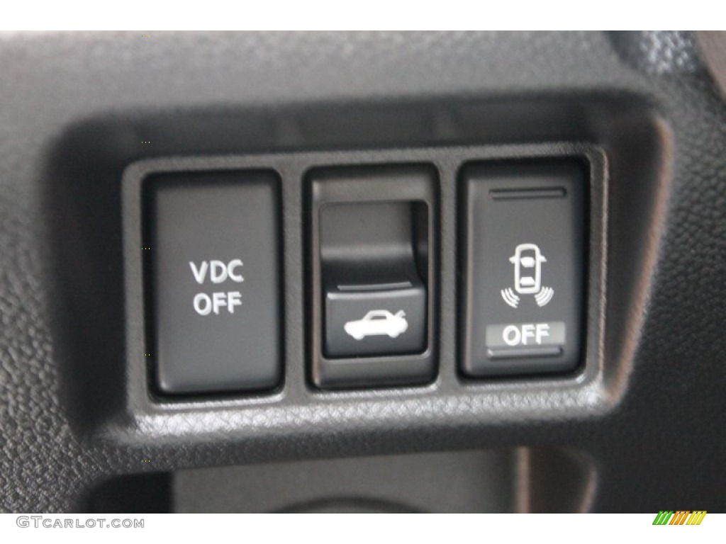 2010 Infiniti G 37 Convertible Controls Photo #70489073