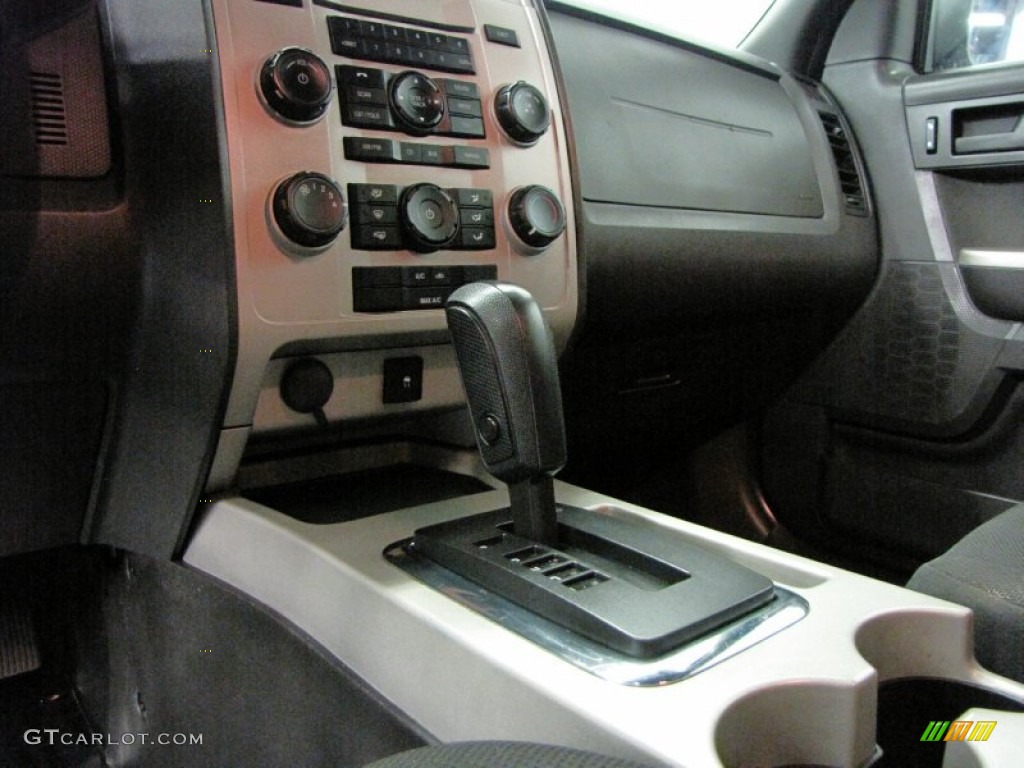 2009 Escape XLT V6 4WD - Black Pearl Slate Metallic / Charcoal photo #24