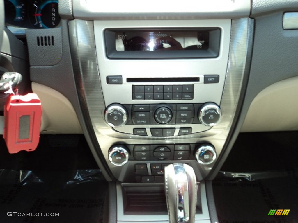 2010 Fusion SEL - Brilliant Silver Metallic / Medium Light Stone photo #26