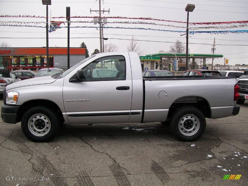 2007 Ram 1500 ST Regular Cab - Bright Silver Metallic / Medium Slate Gray photo #2