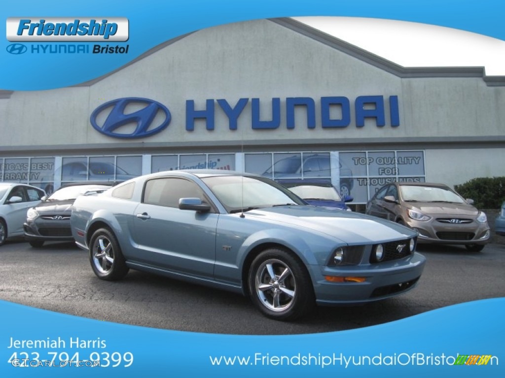 2005 Mustang GT Premium Coupe - Windveil Blue Metallic / Dark Charcoal photo #1