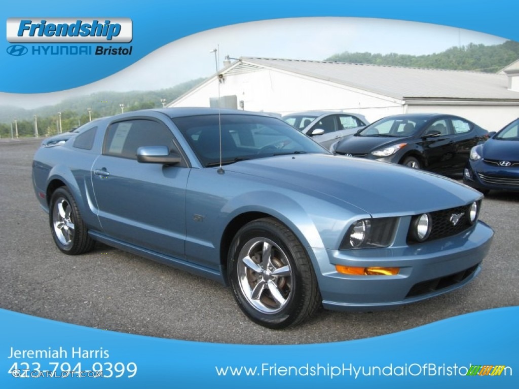 2005 Mustang GT Premium Coupe - Windveil Blue Metallic / Dark Charcoal photo #5