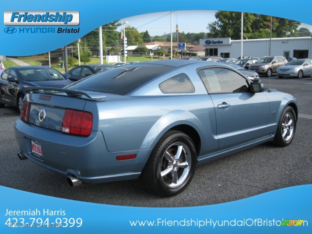 2005 Mustang GT Premium Coupe - Windveil Blue Metallic / Dark Charcoal photo #7