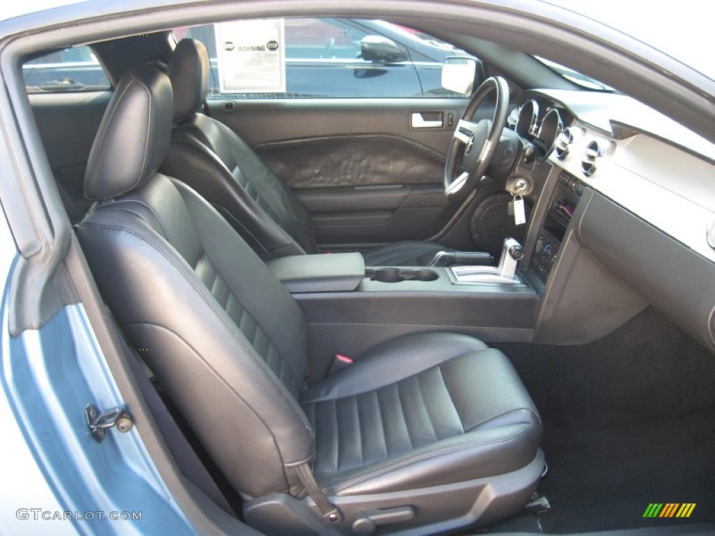 2005 Mustang GT Premium Coupe - Windveil Blue Metallic / Dark Charcoal photo #21