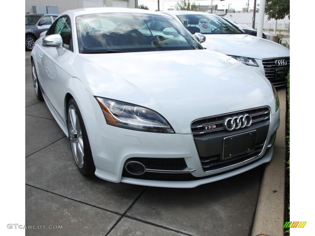 Glacier White Metallic Audi TT