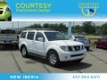 Avalanche White 2005 Nissan Pathfinder LE