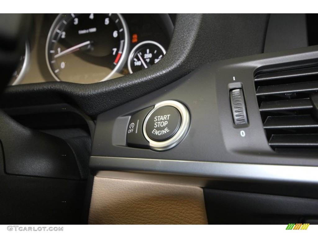 2013 X3 xDrive 28i - Black Sapphire Metallic / Sand Beige photo #21