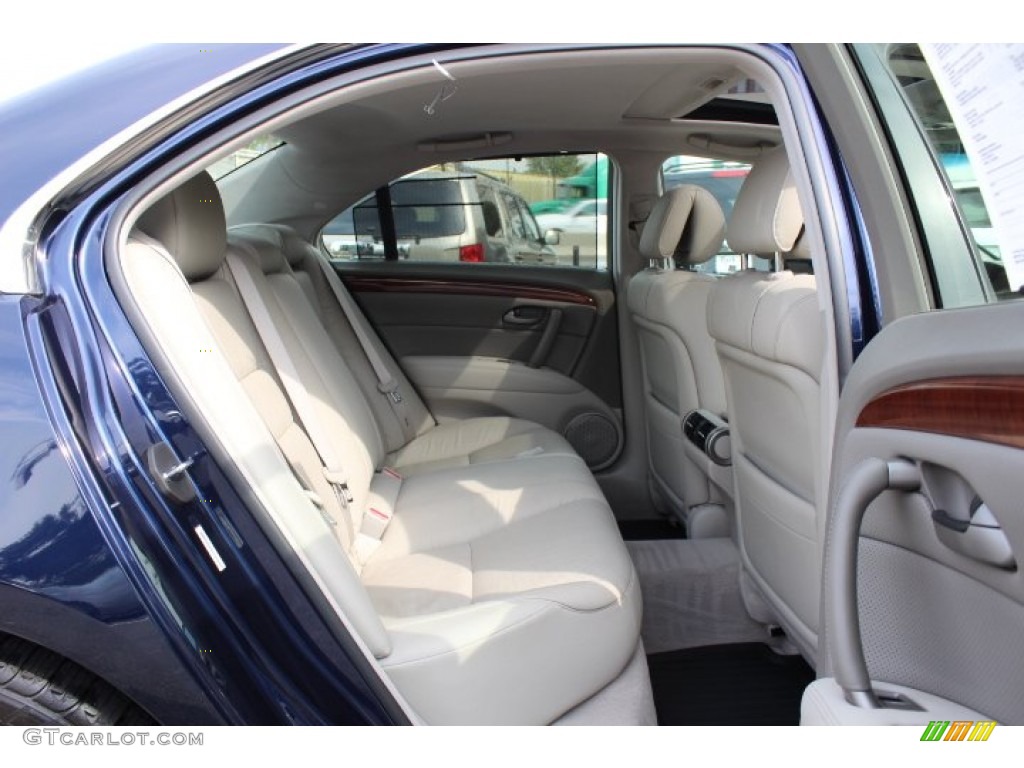 2005 Acura RL 3.5 AWD Sedan Rear Seat Photo #70499207