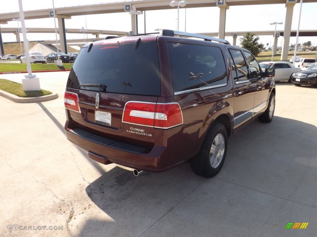 2011 Navigator L 4x2 - Royal Red Metallic / Stone photo #5