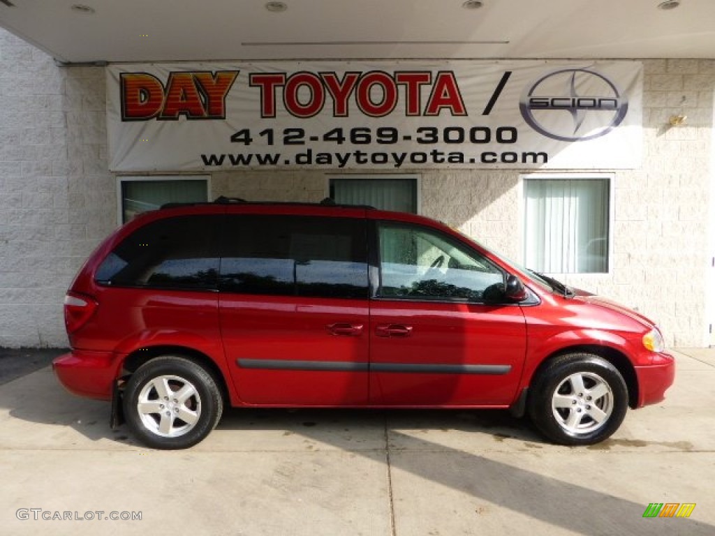 2005 Caravan SXT - Inferno Red Crystal Pearl / Medium Slate Gray photo #1