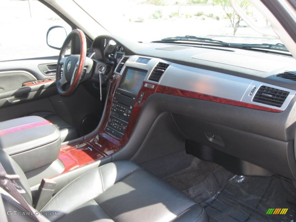 2009 Cadillac Escalade AWD Ebony/Ebony Dashboard Photo #70507940