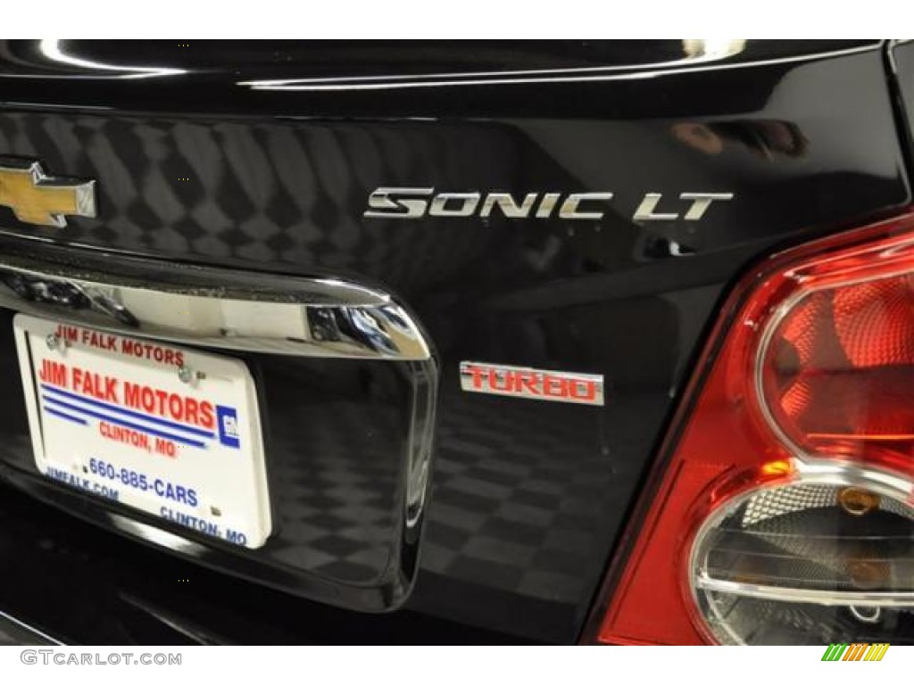 2012 Sonic LT Sedan - Black / Jet Black/Dark Titanium photo #6