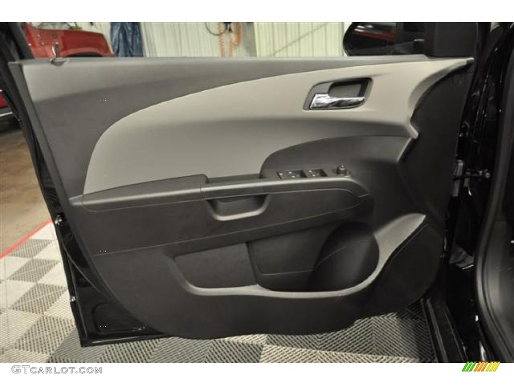 2012 Sonic LT Sedan - Black / Jet Black/Dark Titanium photo #8