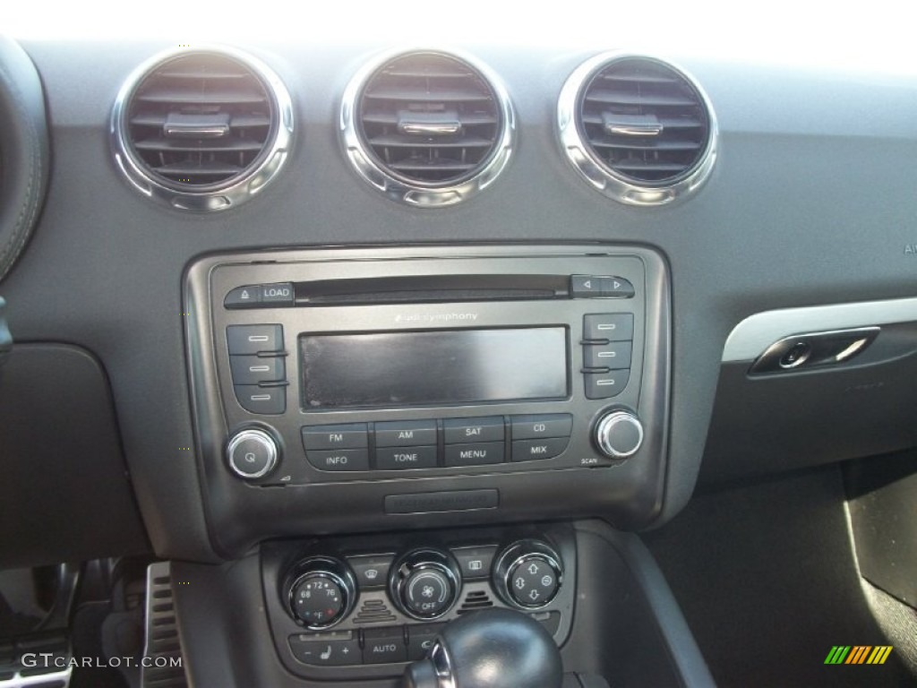 2008 TT 2.0T Coupe - Ice Silver Metallic / Black photo #14