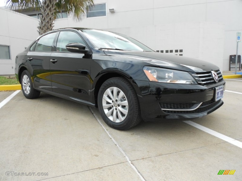 2013 Passat 2.5L S - Black / Titan Black photo #1