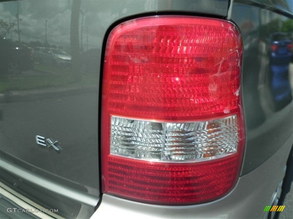 2004 Sedona EX - Sage Green / Gray photo #18