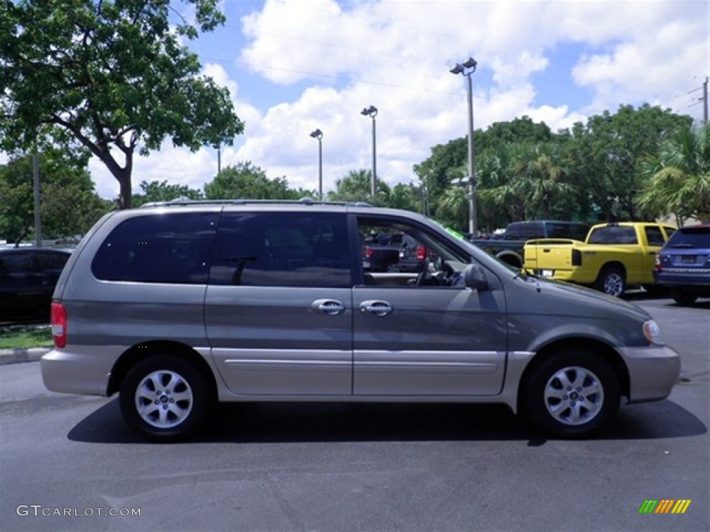 2004 Sedona EX - Sage Green / Gray photo #21