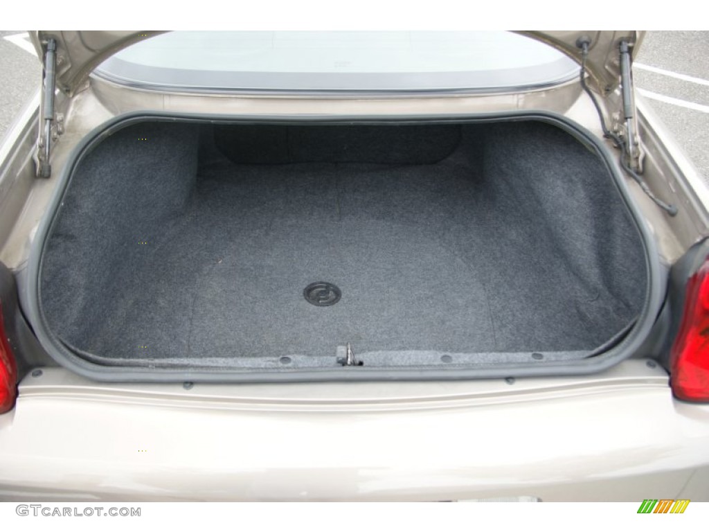 2007 Chevrolet Monte Carlo LS Trunk Photo #70515879