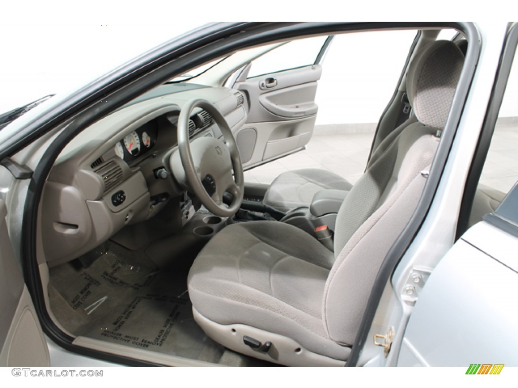 Dark Slate Gray Interior 2004 Dodge Stratus SXT Sedan Photo #70517705