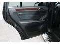 Black - GL 450 4Matic Photo No. 14