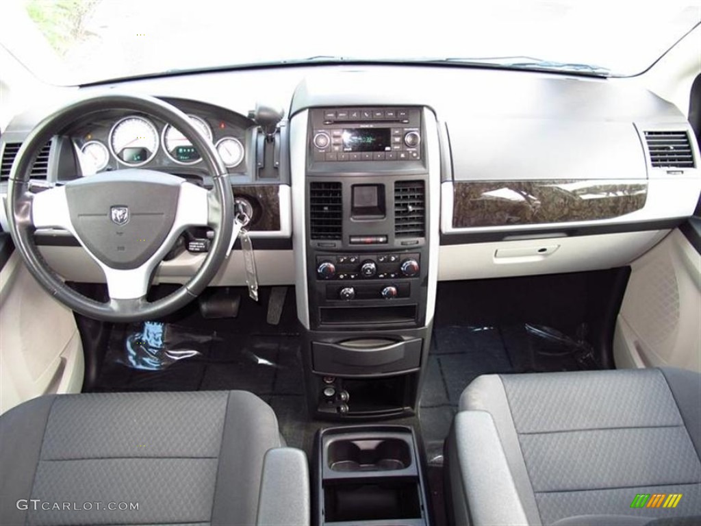 2010 Dodge Grand Caravan SXT Dark Slate Gray/Light Shale Dashboard Photo #70521282