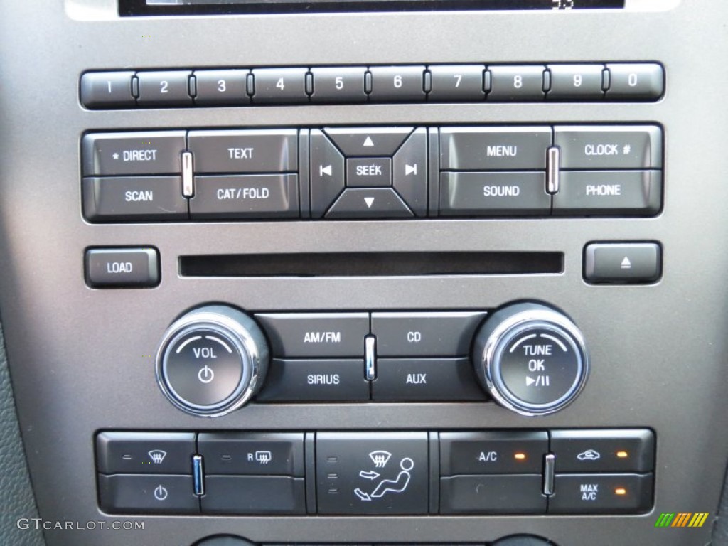 2013 Ford Mustang GT Coupe Controls Photo #70522560