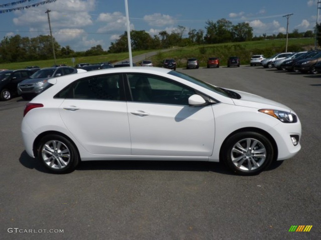 2013 Elantra GT - Monaco White / Beige photo #8