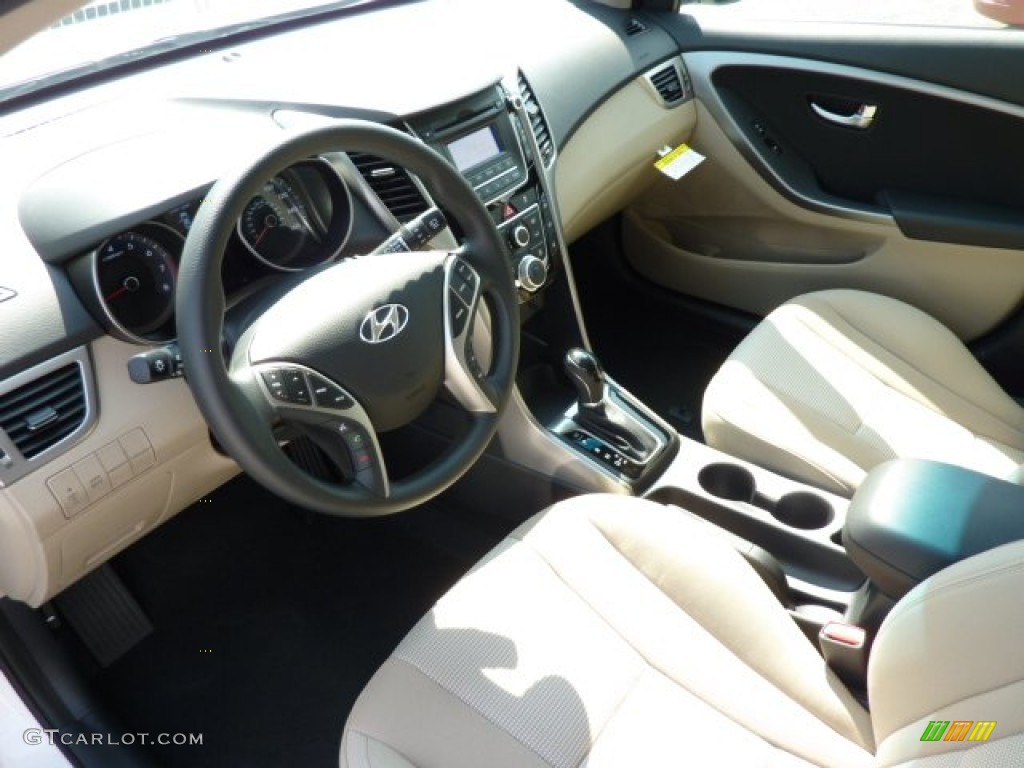 2013 Elantra GT - Monaco White / Beige photo #17