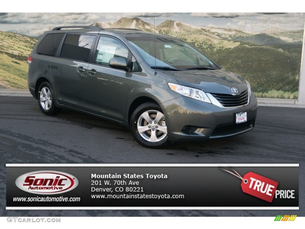 2013 Sienna LE - Cypress Green Pearl / Light Gray photo #1