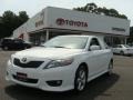 Super White - Camry SE Photo No. 1