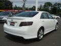 Super White - Camry SE Photo No. 4