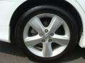 Super White - Camry SE Photo No. 23