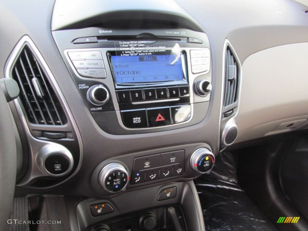 2013 Tucson GLS AWD - Garnet Red / Taupe photo #8