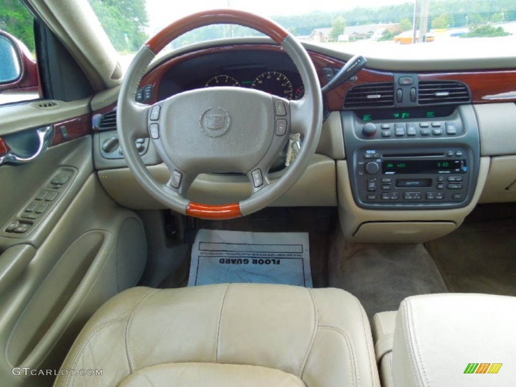 2002 Cadillac DeVille DHS Dashboard Photos