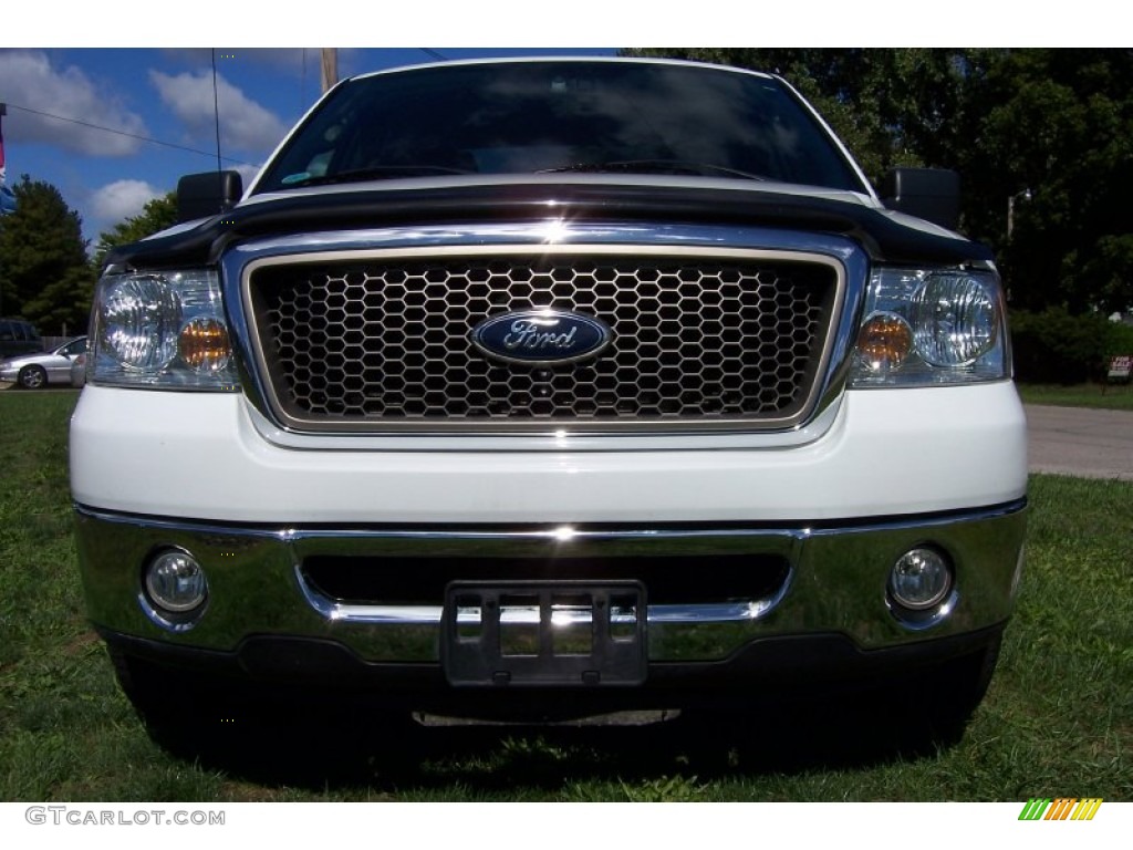 2006 F150 Lariat SuperCrew - Oxford White / Black photo #10