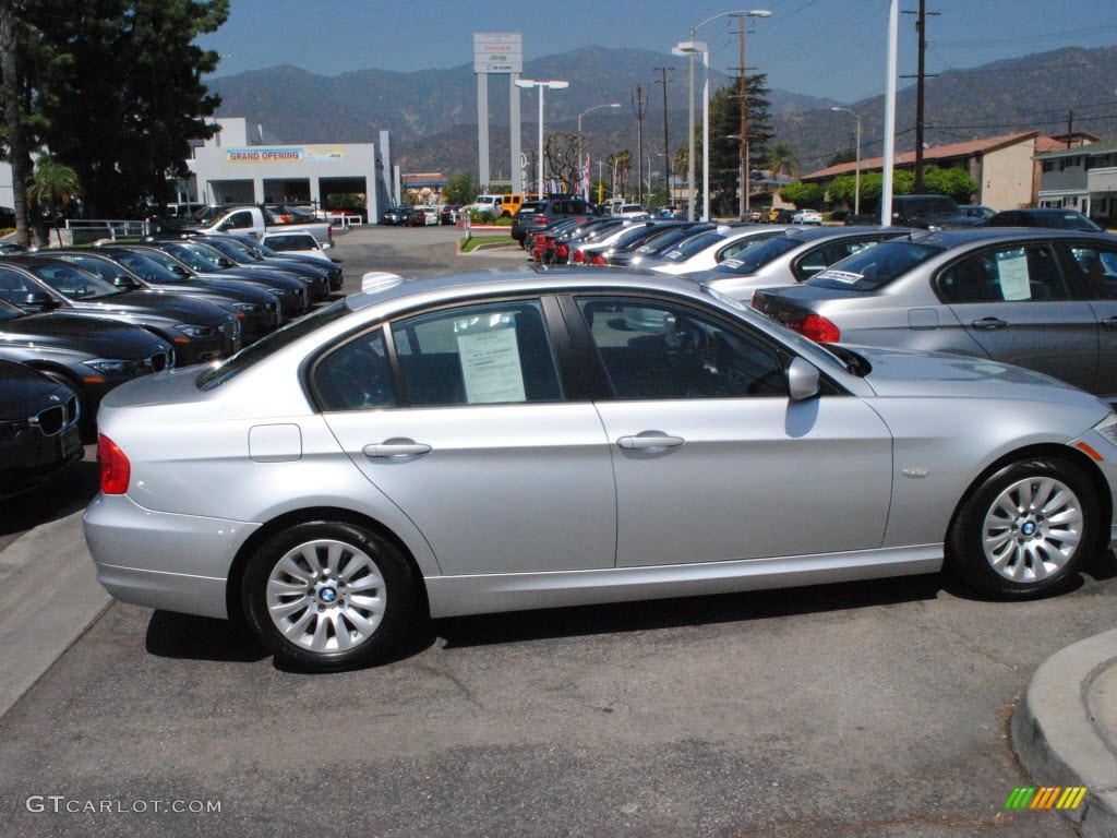 2009 3 Series 328i Sedan - Titanium Silver Metallic / Black photo #3