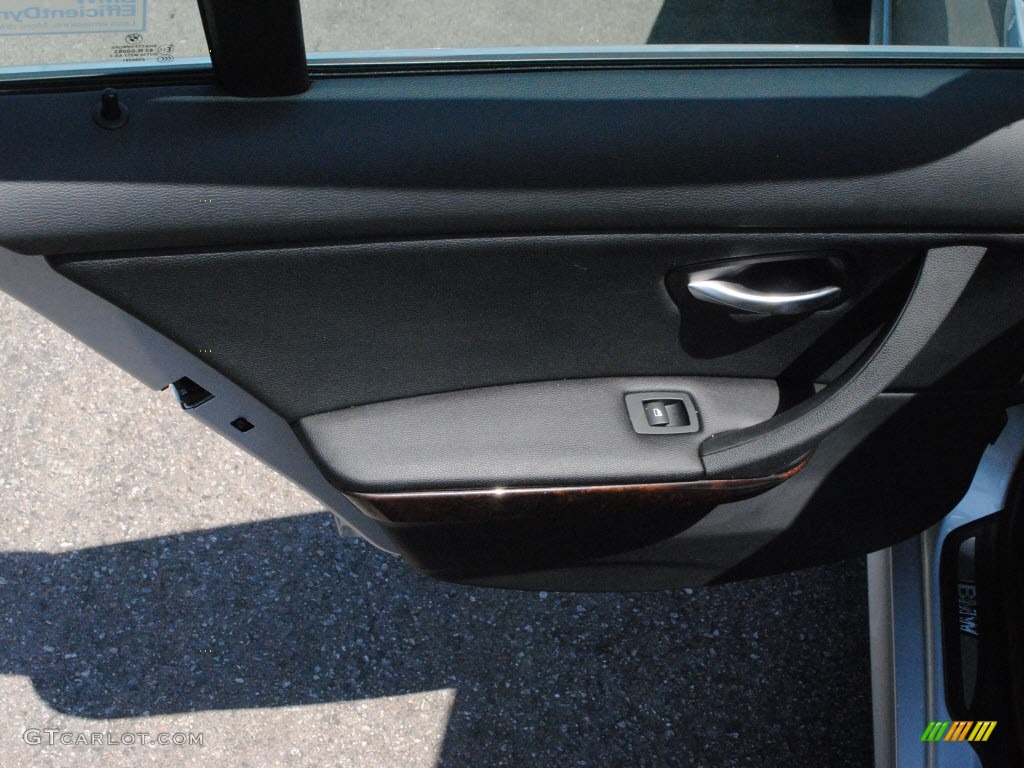 2009 3 Series 328i Sedan - Titanium Silver Metallic / Black photo #15