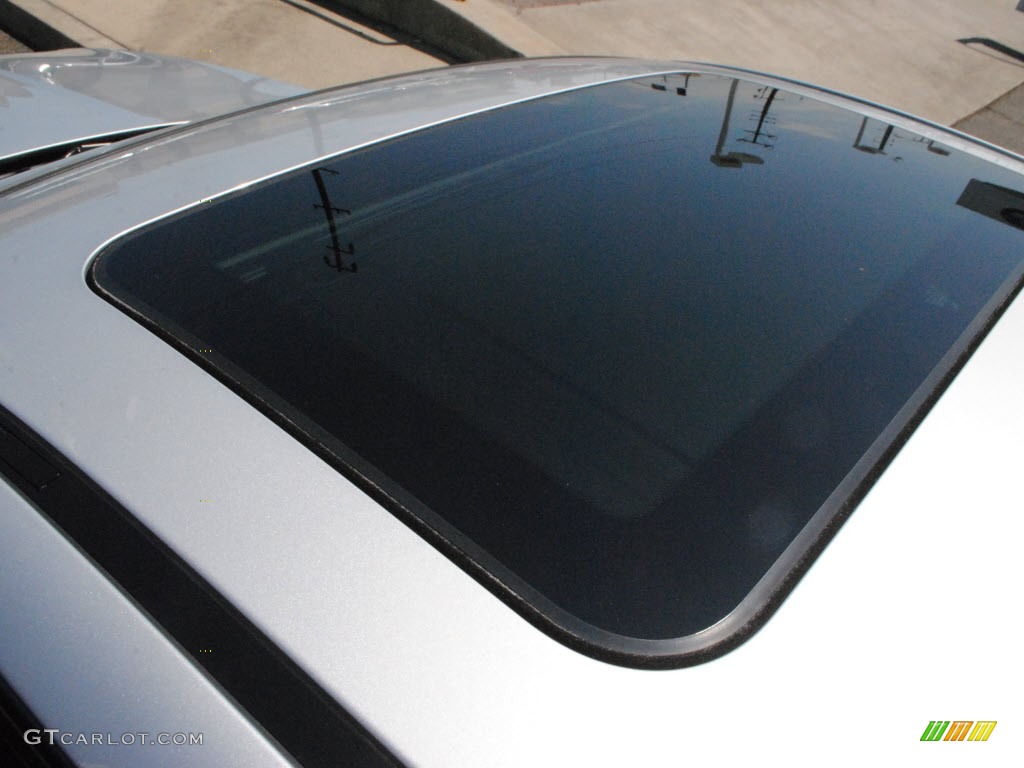 2009 3 Series 328i Sedan - Titanium Silver Metallic / Black photo #17