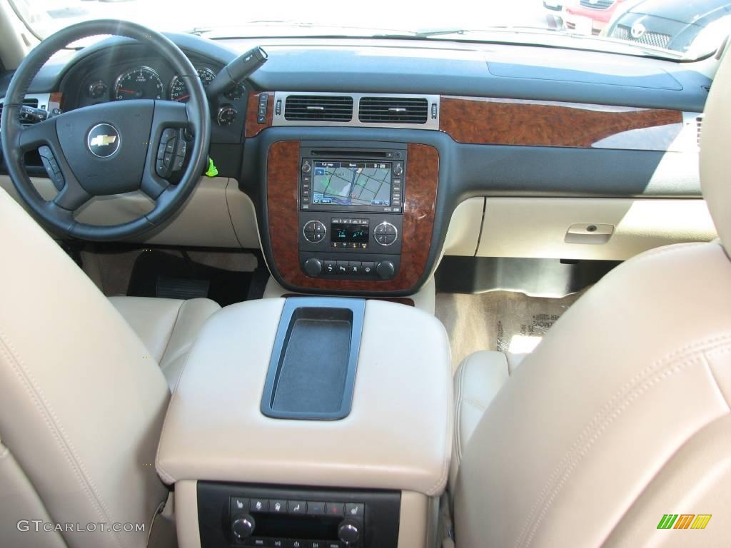 2007 Tahoe LTZ - Summit White / Light Cashmere/Ebony photo #12