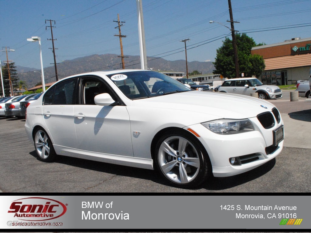 2009 3 Series 335i Sedan - Alpine White / Black photo #1
