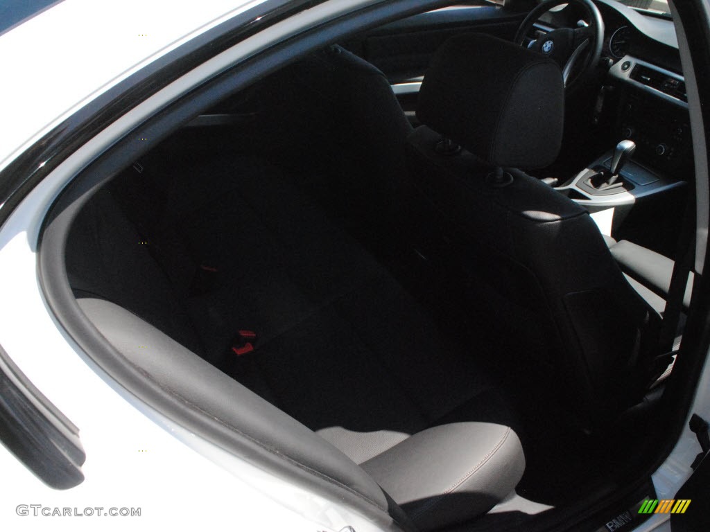 2009 3 Series 335i Sedan - Alpine White / Black photo #5
